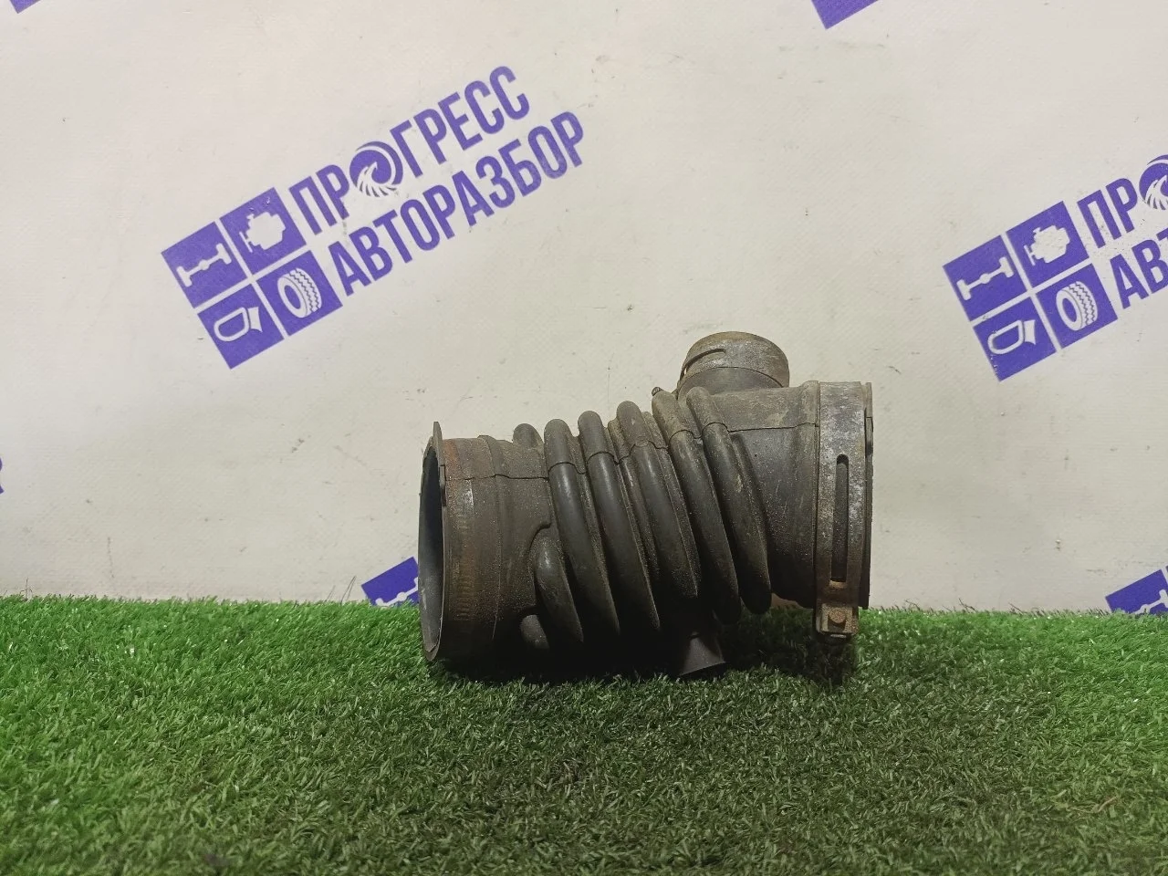 Патрубок воздушного фильтра Mazda 3 Bk 2007 LF5013221 СЕДАН 2.0 LF