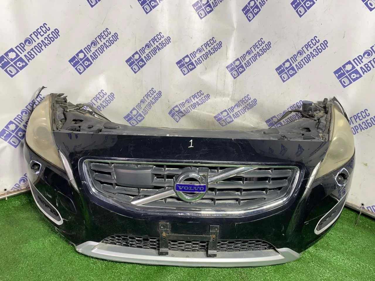 Ноускат Volvo V60 30795006