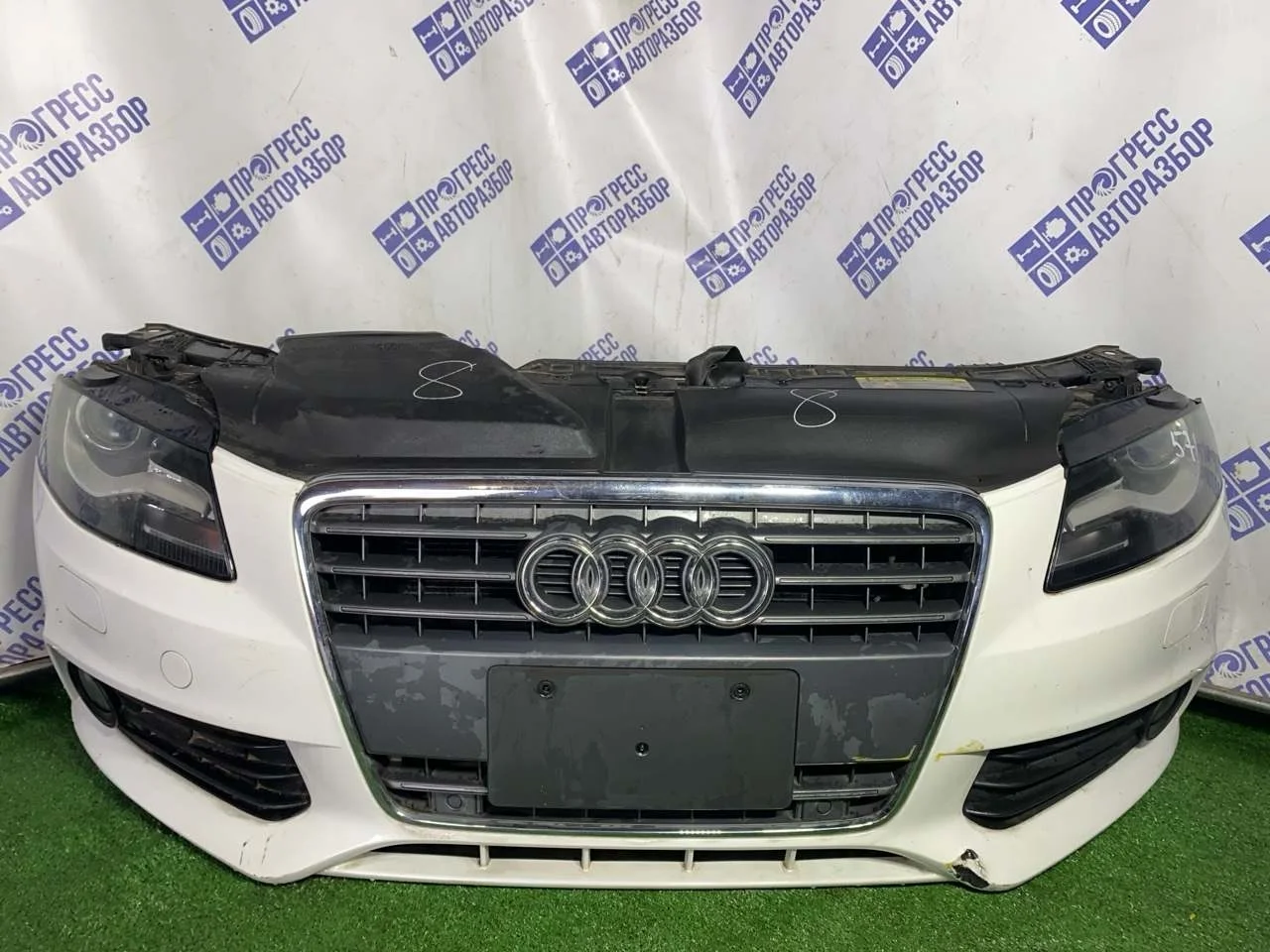 Ноускат Audi A4 8K0807681C