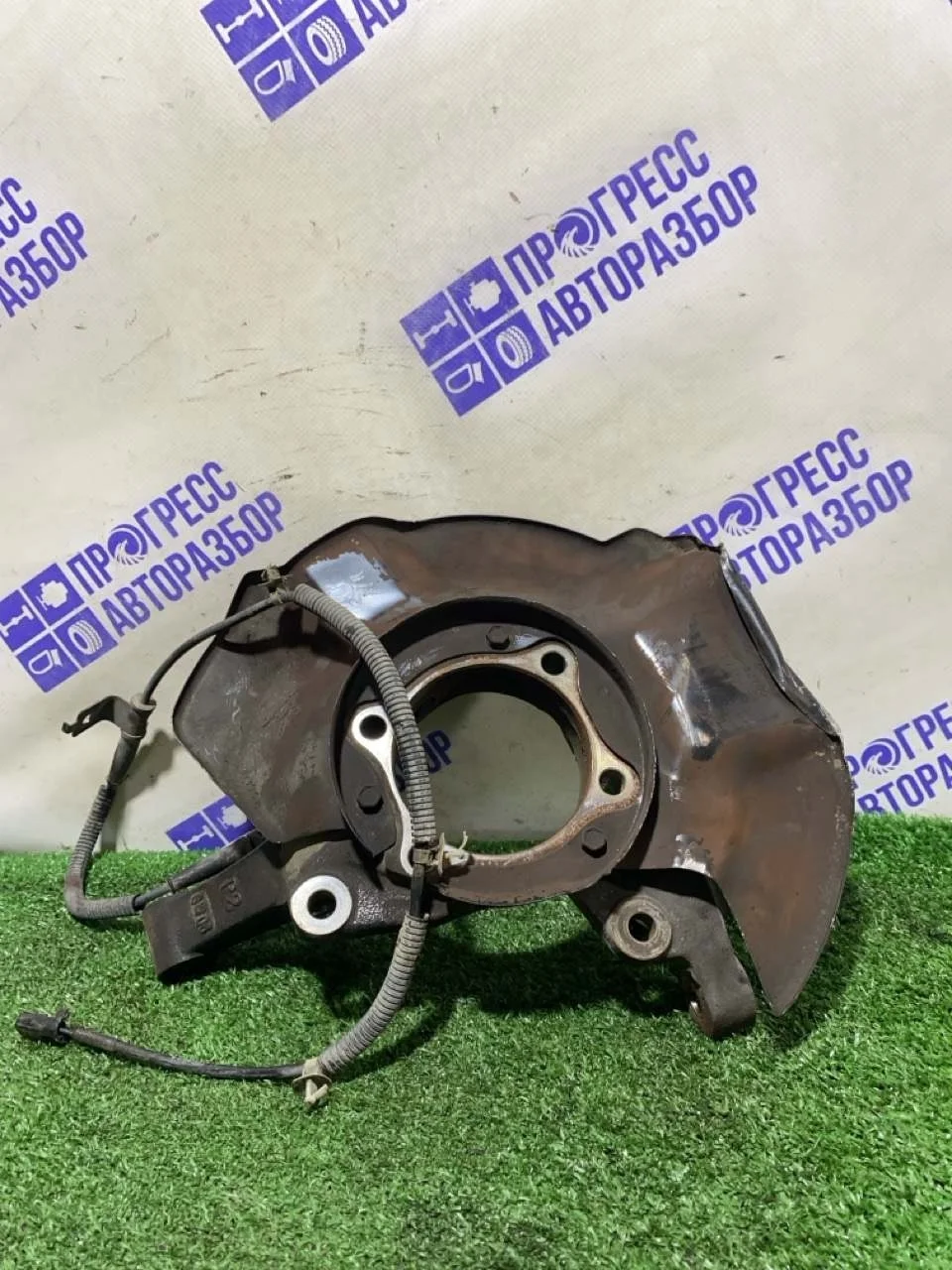 Поворотный кулак Hyundai Santa Fe 2006 517162B050 ВНЕДОРОЖНИК 2.7 G6EA, передний правый