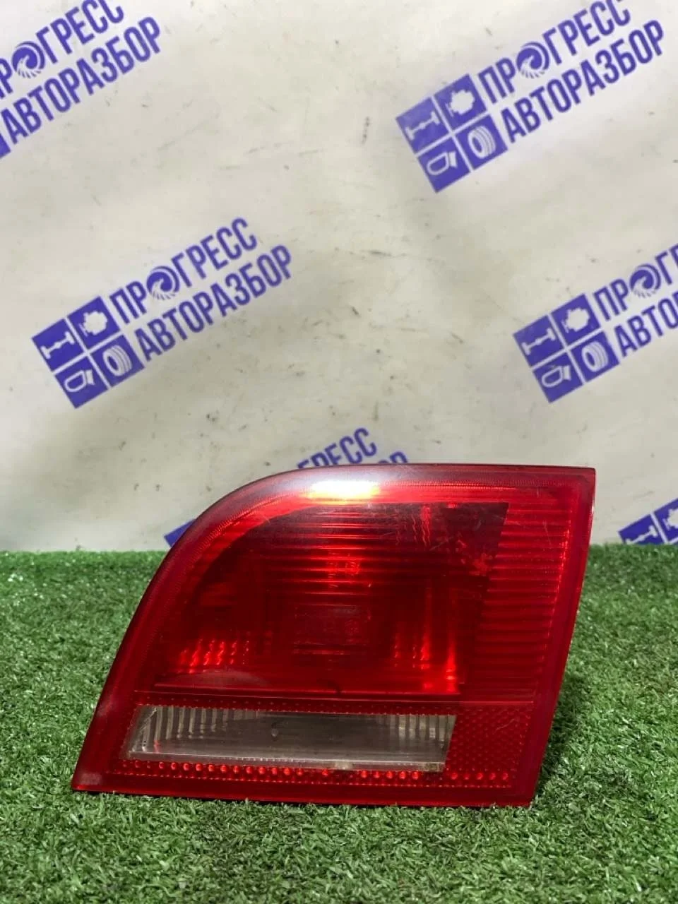 Фонарь Audi A3 2007 8P4945094B ХЭТЧБЕК 2.0 BVZ, задний правый