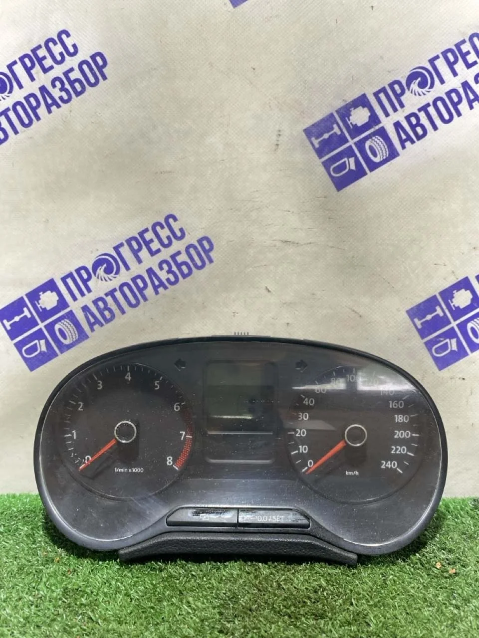 Панель приборов Volkswagen Polo 2012 6RU920860A СЕДАН 1.6 CFN