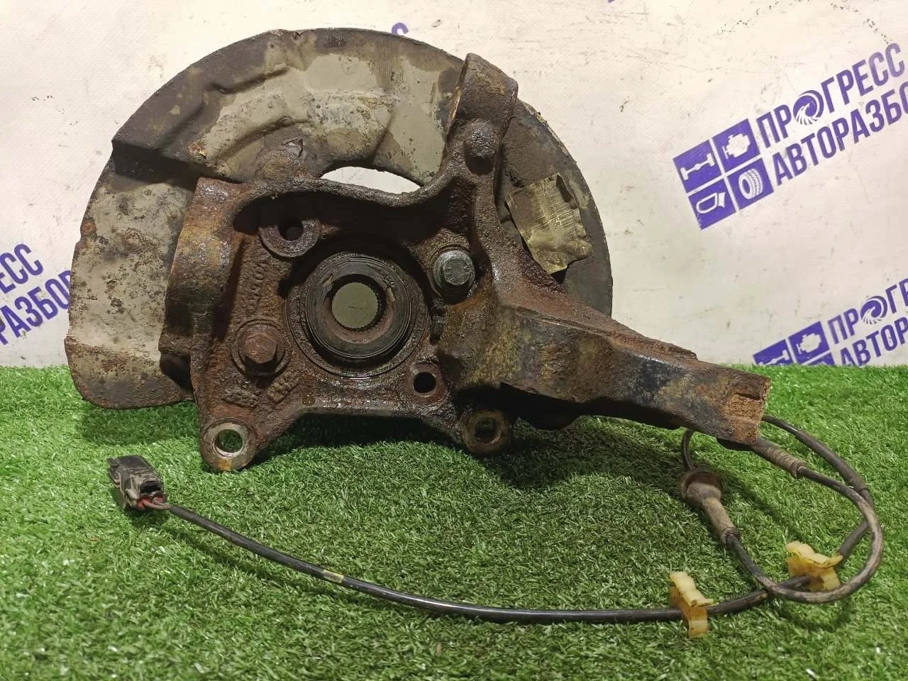 Поворотный кулак Volvo Xc 90 2002 30760561 КРОССОВЕР 2.9 B6294T, передний левый