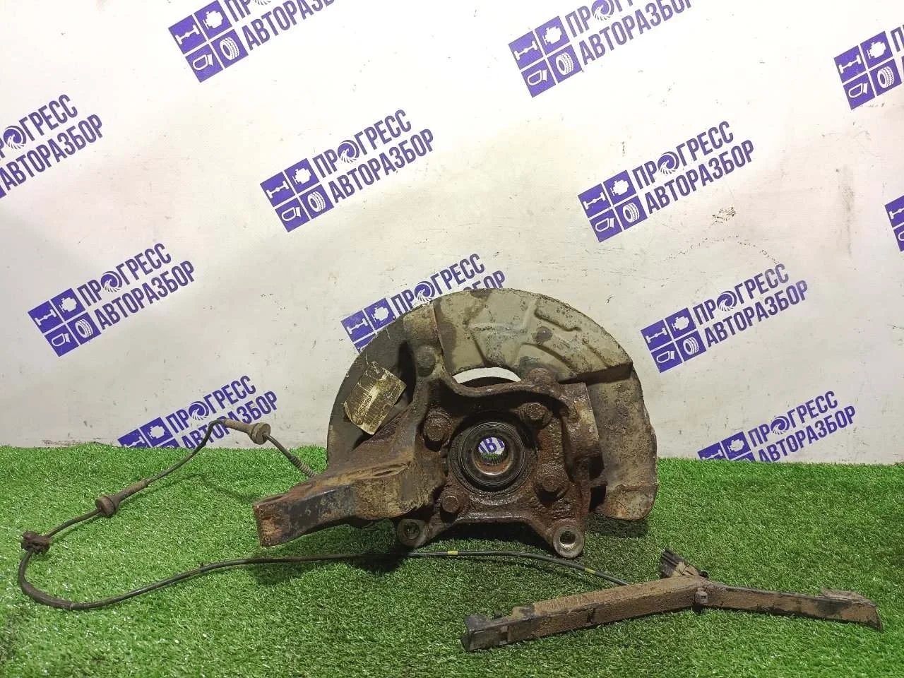 Поворотный кулак Volvo Xc 90 2002 30760562 КРОССОВЕР 2.9 B6294T, передний правый
