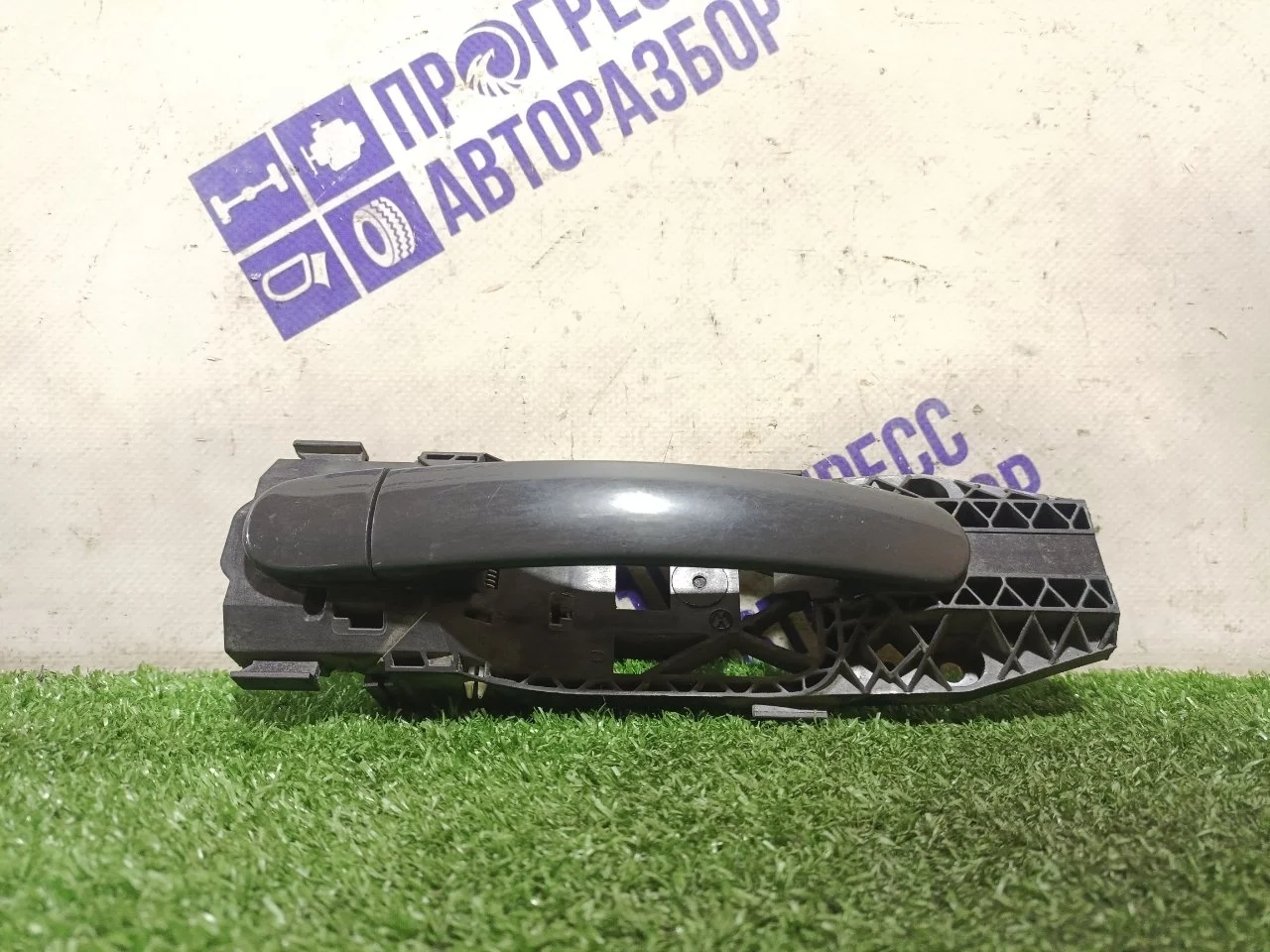 Ручка двери внешняя Volkswagen Polo 2013 5N0837205 СЕДАН 1.6 CFN, задняя левая