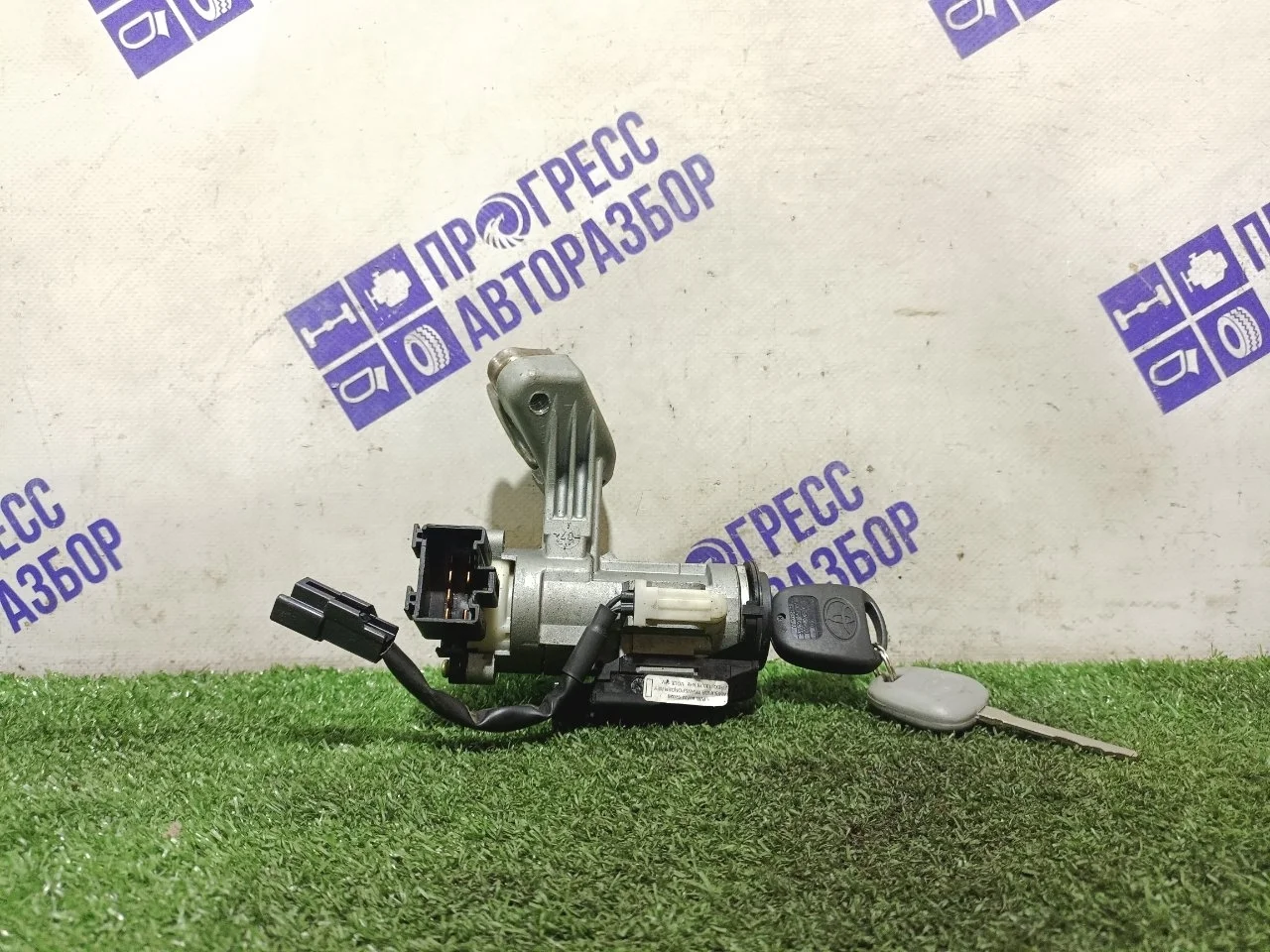 Замок зажигания Toyota Corolla 2006 8978302020 ХЕТЧБЕК 1.6 3ZZ