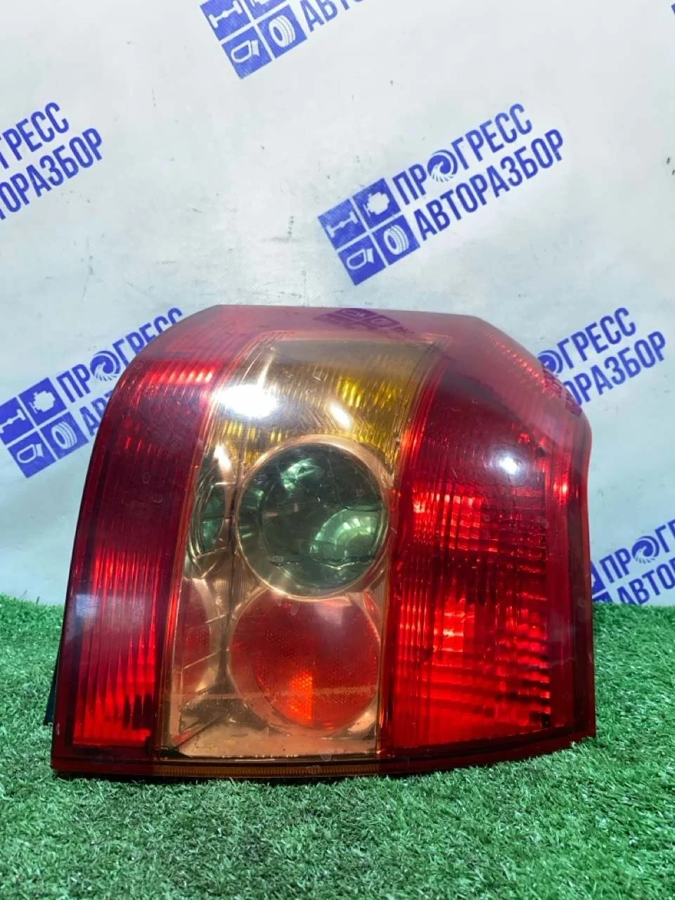 Фонарь Toyota Corolla 2006 8155113650 ХЕТЧБЕК 1.6 3ZZ, задний правый