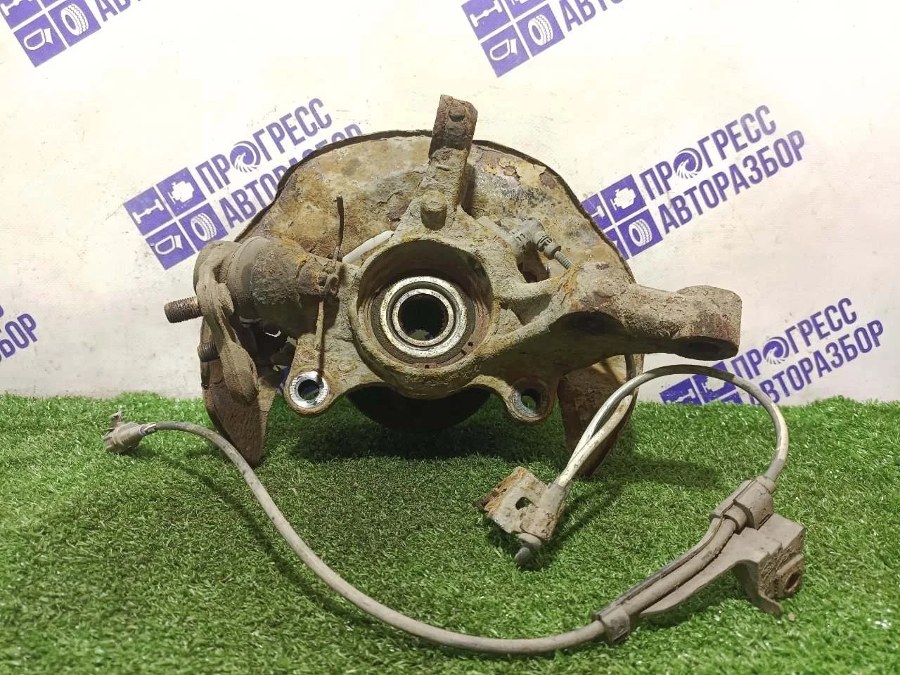 Поворотный кулак Toyota Corolla 2006 4321219015 ХЕТЧБЕК 1.6 3ZZ, передний левый