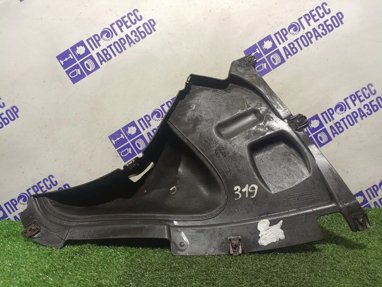 Пыльник бампера Bmw F30 2014 51717260740 СЕДАН 2.0 N47D20C