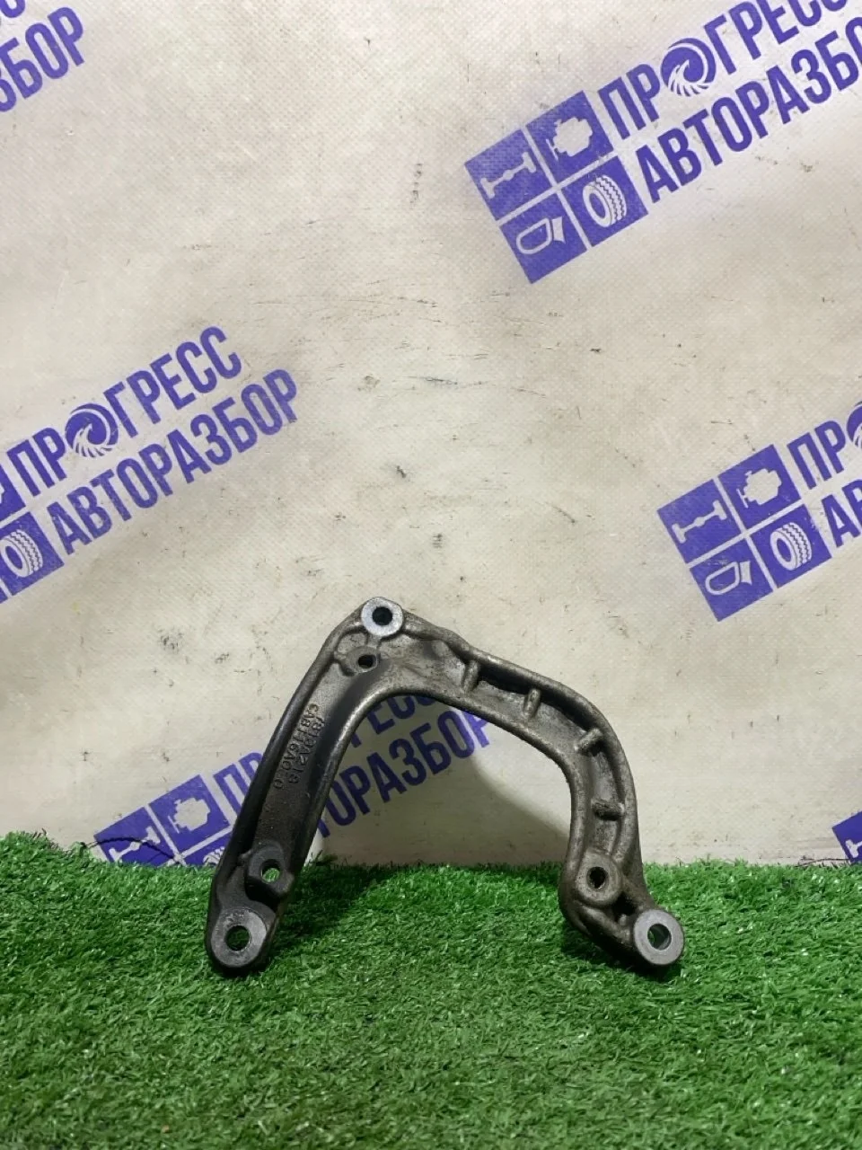 Кронштейн гидроусилителя руля Mitsubishi Outlander Xl 7813A218 2.0 4B11
