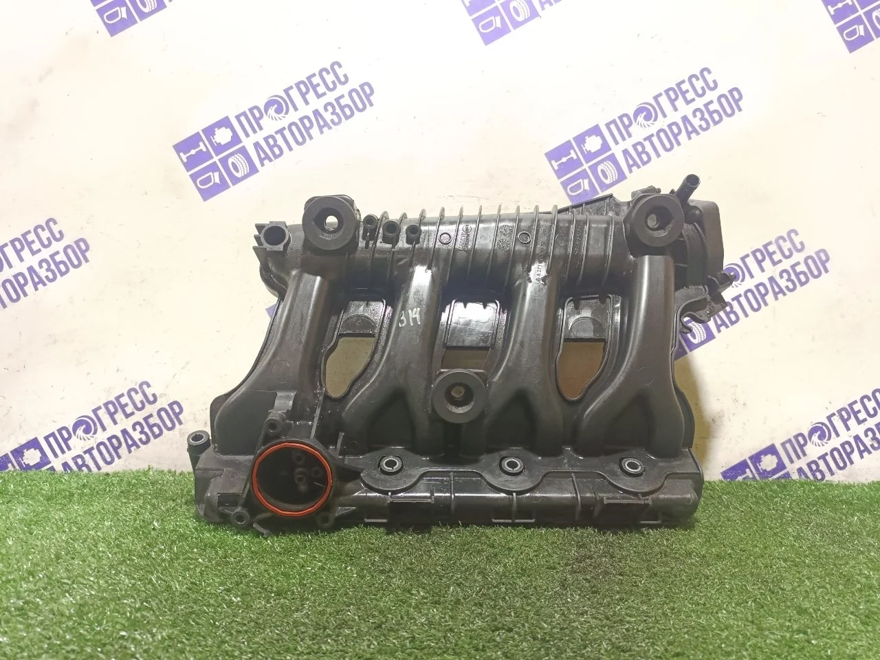 Впускной коллектор Mercedes-Benz W204 2012 A2710903037 СЕДАН 1.8 271.860