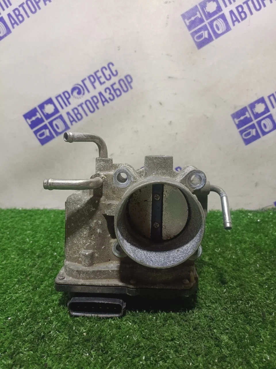 Дроссельная заслонка Toyota Estima 2203028071 2.4 2AZ-FE