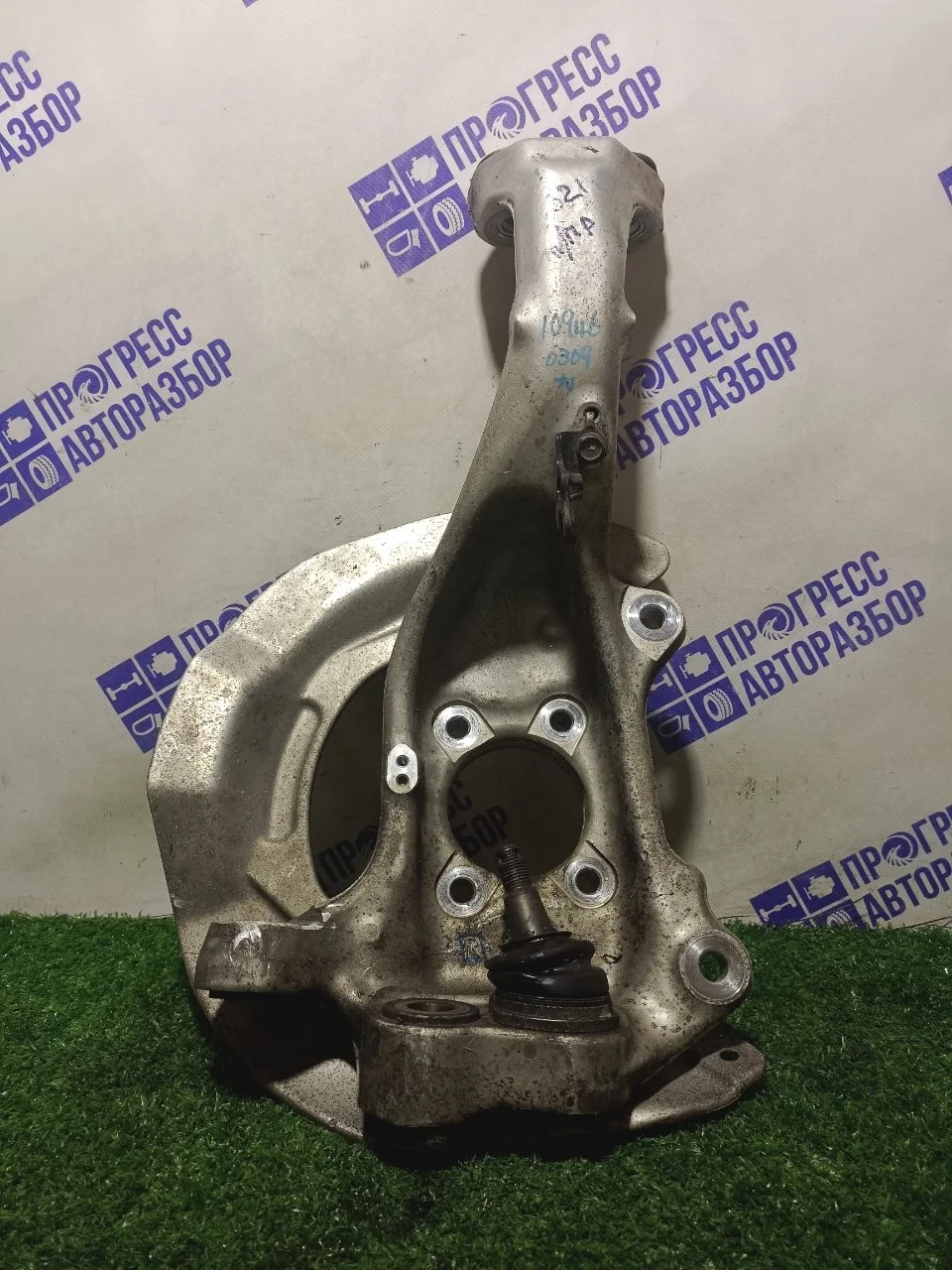 Кулак поворотный Lexus Ls 460 2008 4320159045 СЕДАН 4.6 1UR-FSE, передний правый