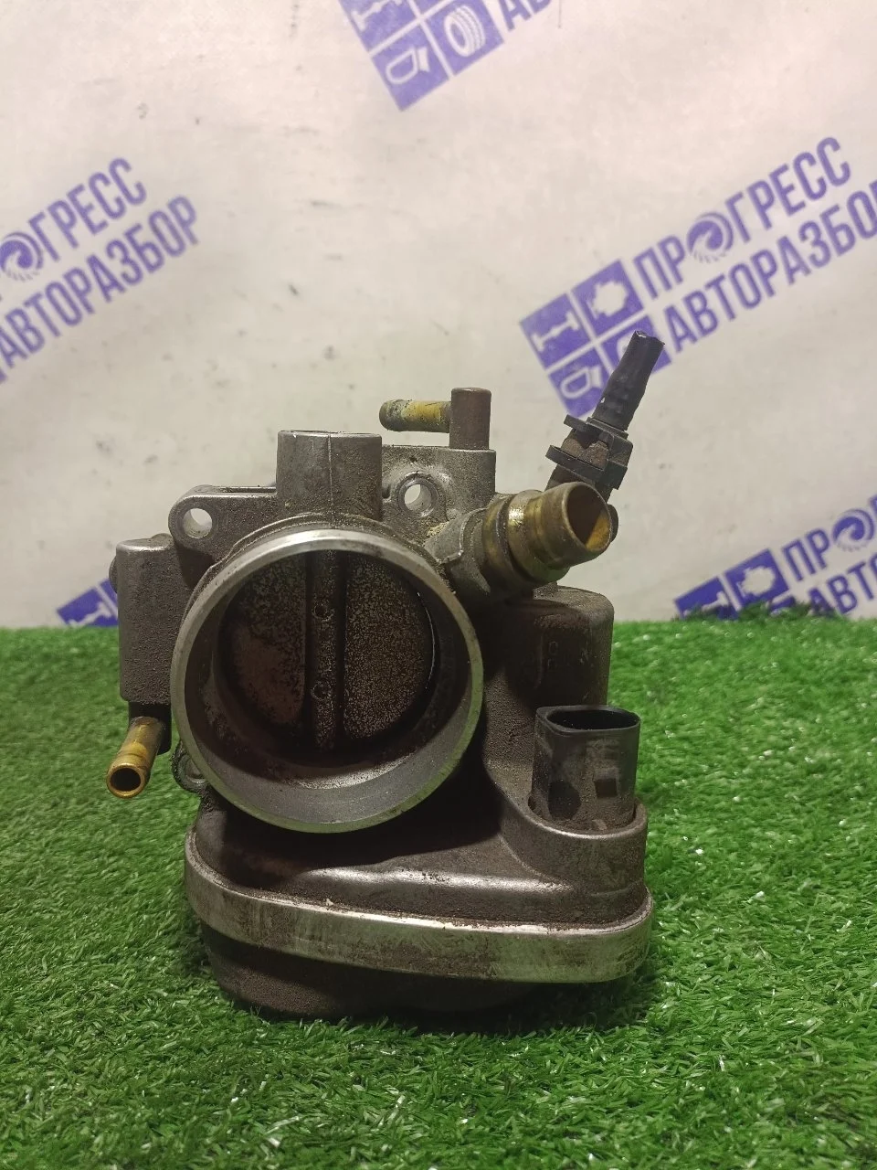 Дроссельная заслонка Chevrolet Cruze 55560398 1.6 F16D4
