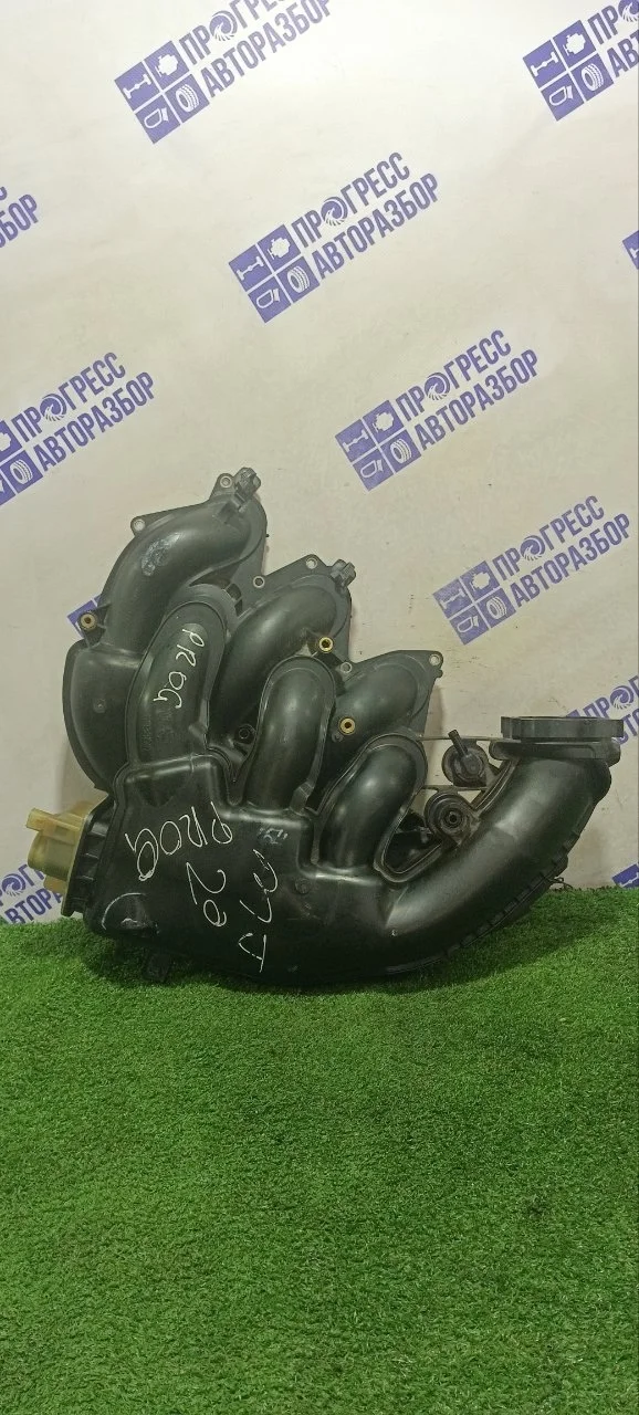 Впускной коллектор Toyota Mark X 3.0 3GR-FSE