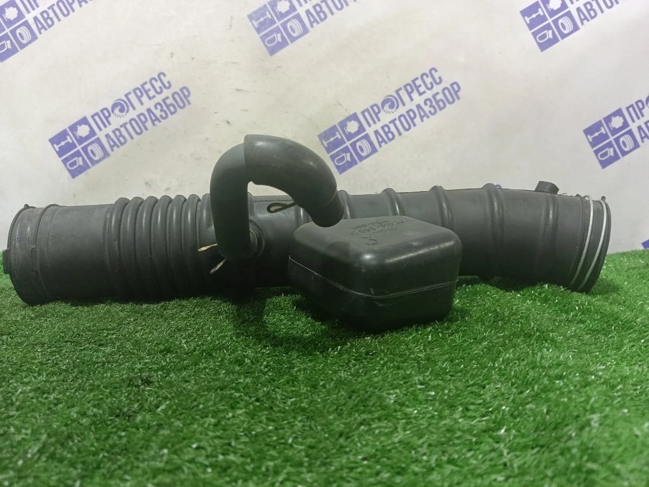 Патрубок воздушного фильтра Toyota Mark X 1789331020 3.0 3GR-FSE