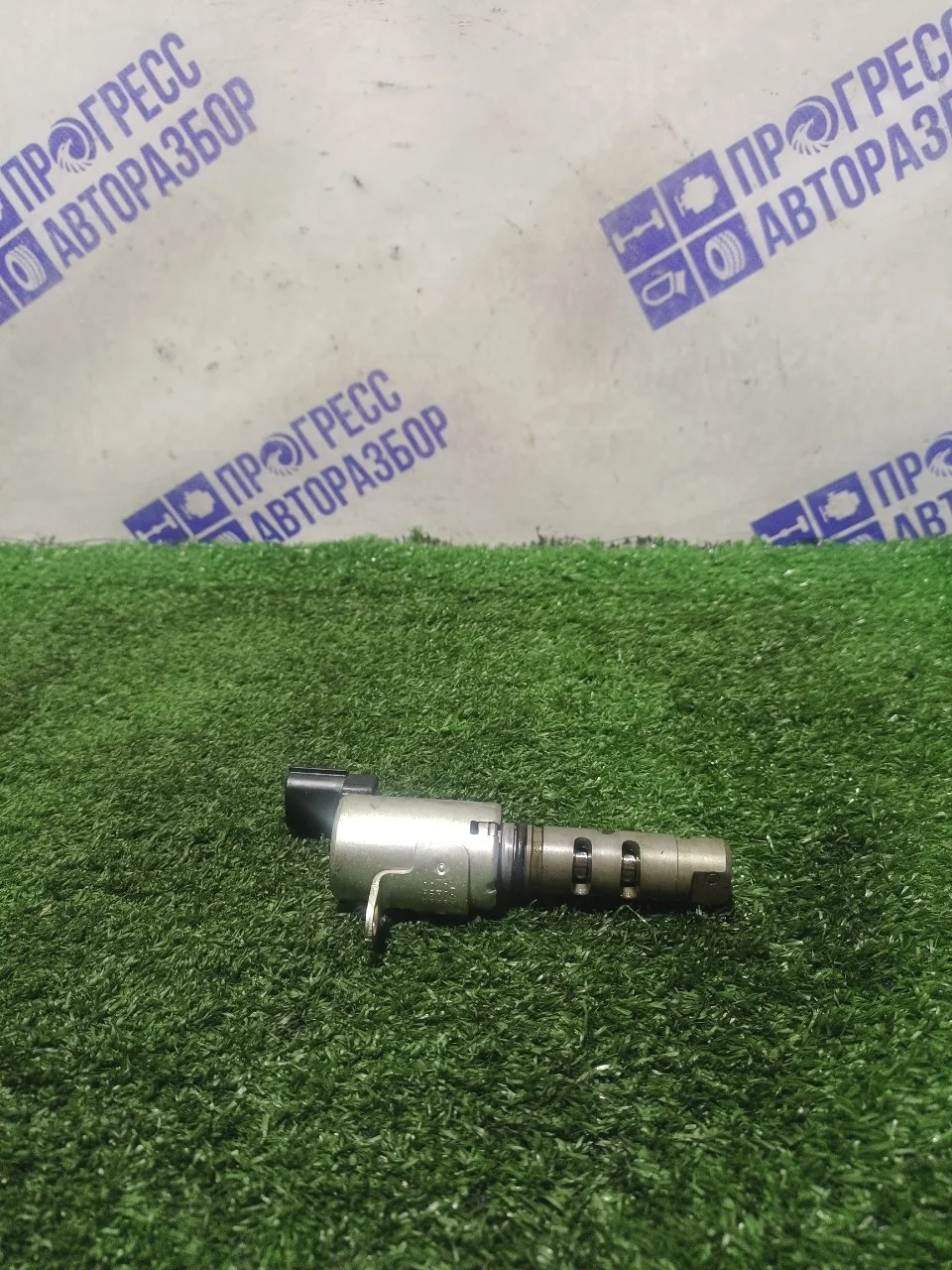 Клапан VVT-i Toyota Mark X 15330310200700 3.0 3GR-FSE