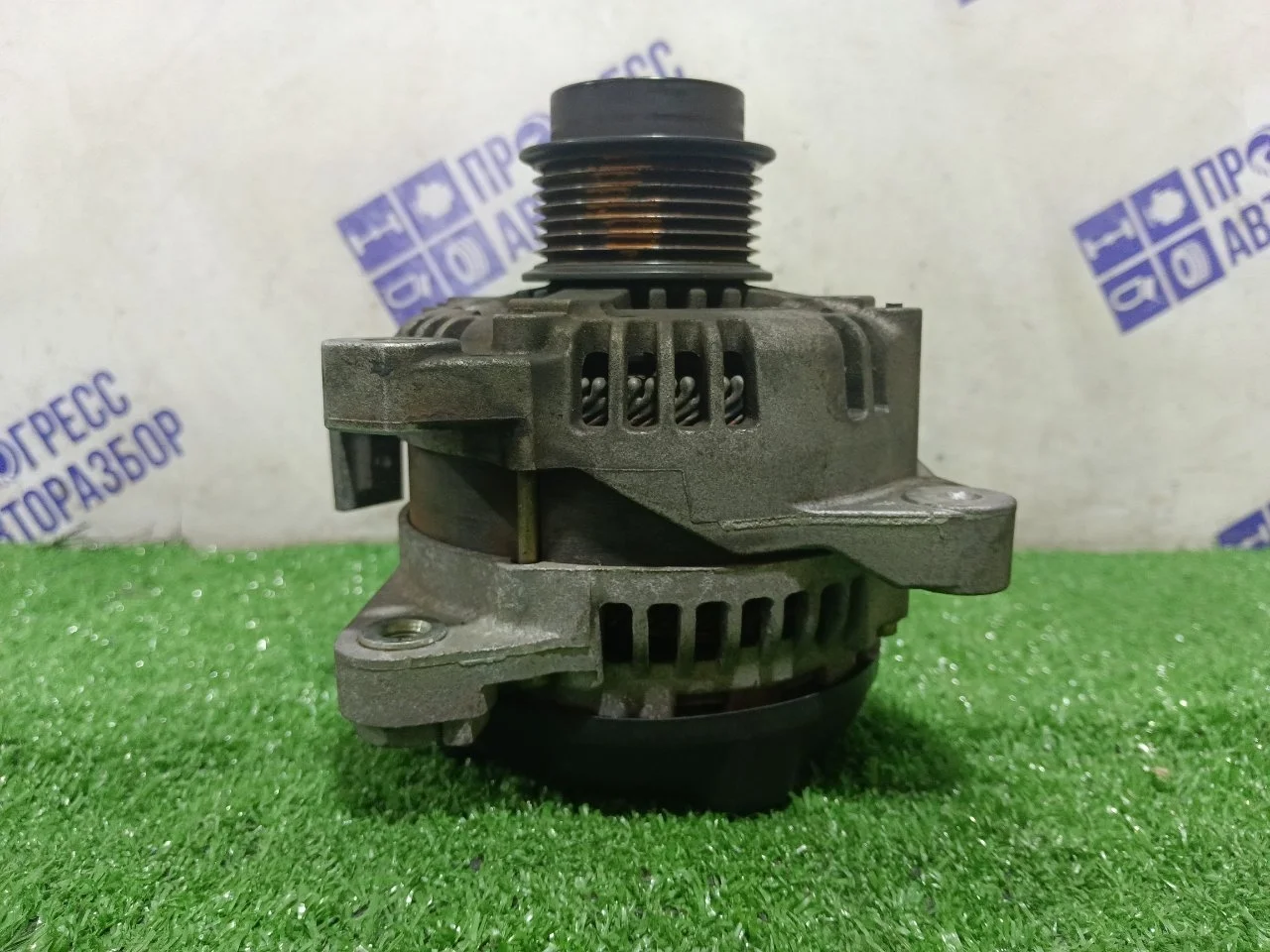Генератор Toyota Noah 2706028230 2.0 1AZ-FSE