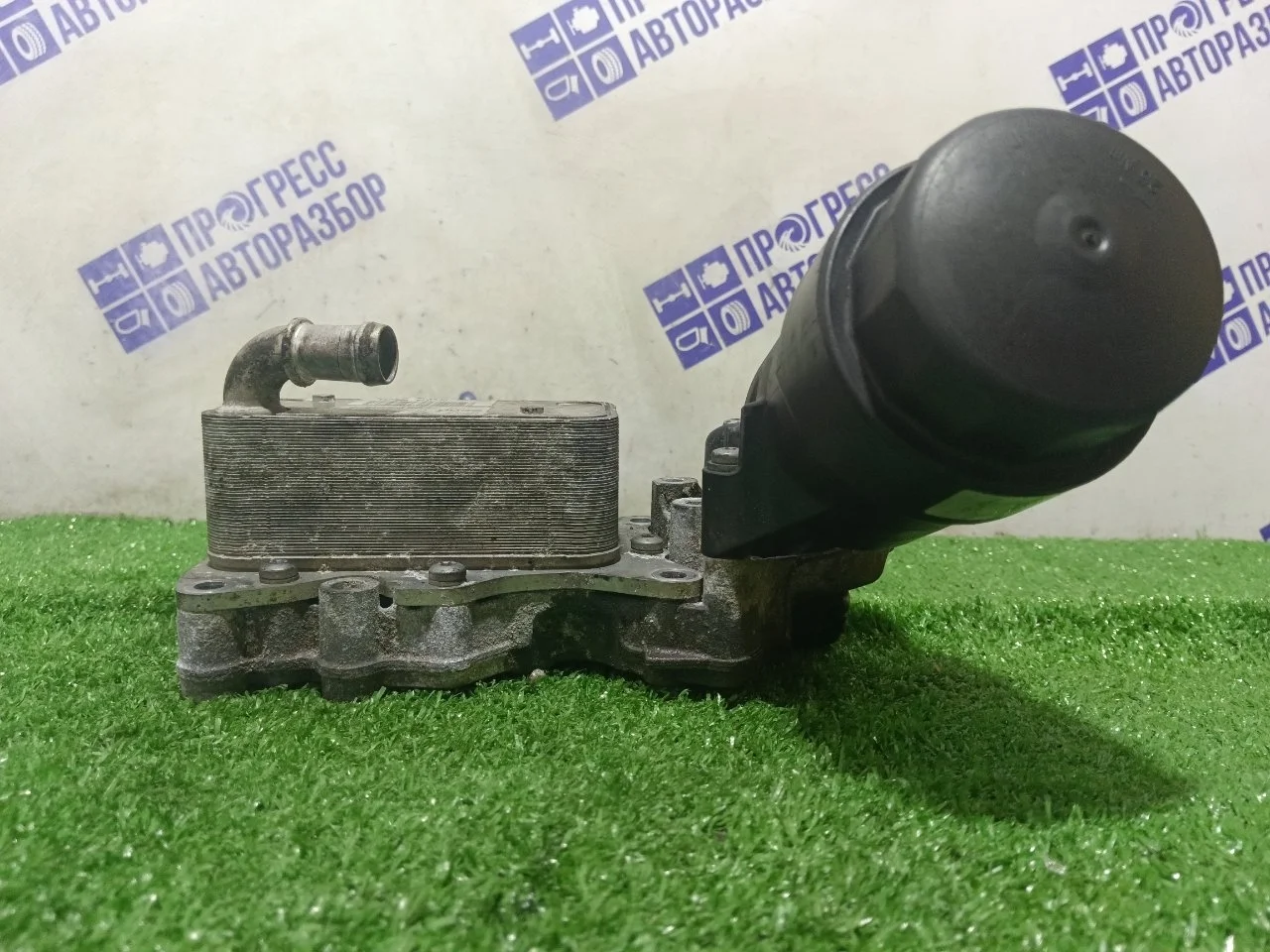 Корпус маслянного фильтра Mercedes-Benz Sprinter W906 A6511800665 2.2 651.955