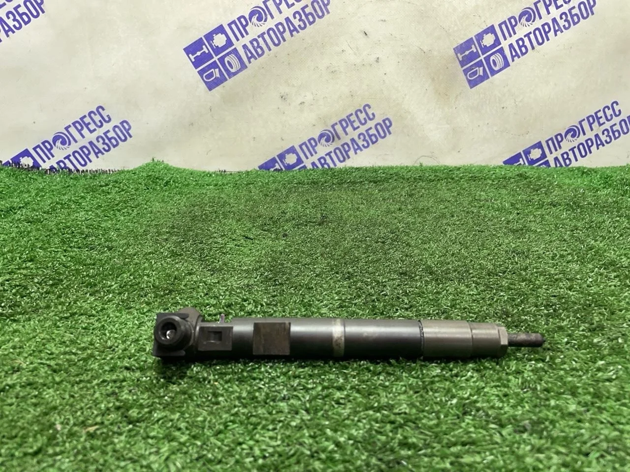 Форсунка топливная Mercedes-Benz Sprinter W906 A6510700587 2.2 651.955