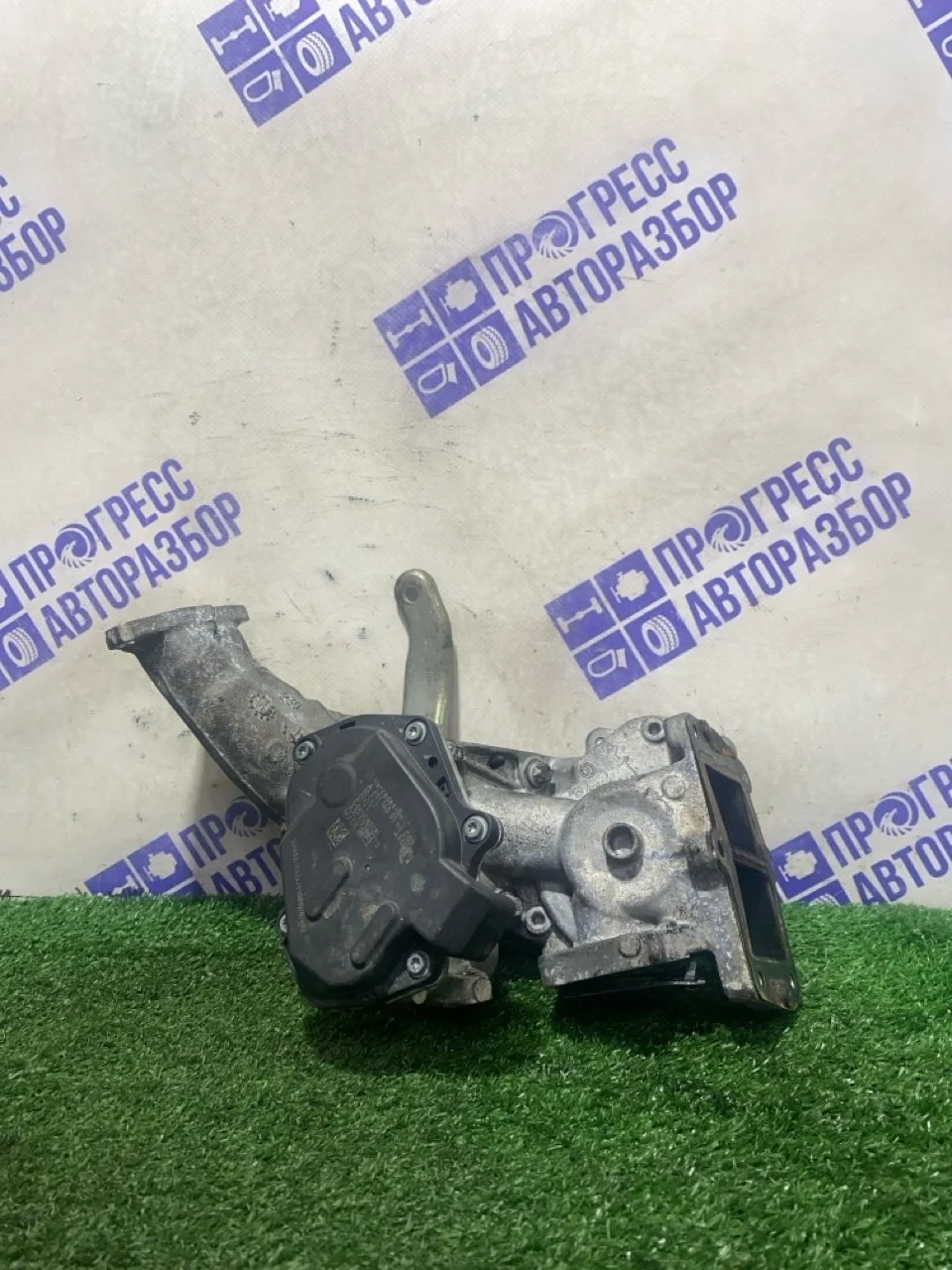 Клапан ЕГР (EGR) Mercedes-Benz Sprinter W906 A6511400160 2.2 651.955
