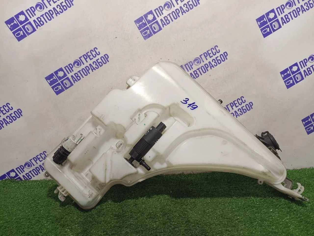 Бачок омывателя Bmw F30 2014 61667241680 СЕДАН 2.0 N47D20C