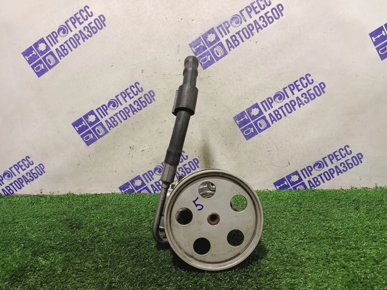 Насос гидроусилителя руля Audi A4 B8 8K0145153F 2.0 CDN