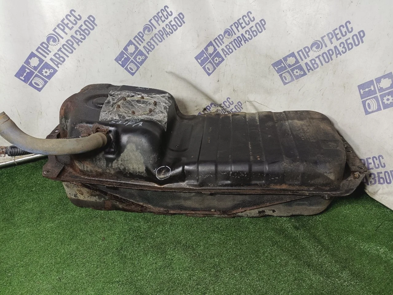 Бензобак Kia Sorento 2006 311103E900 ВНЕДОРОЖНИК 2.5 D4CB