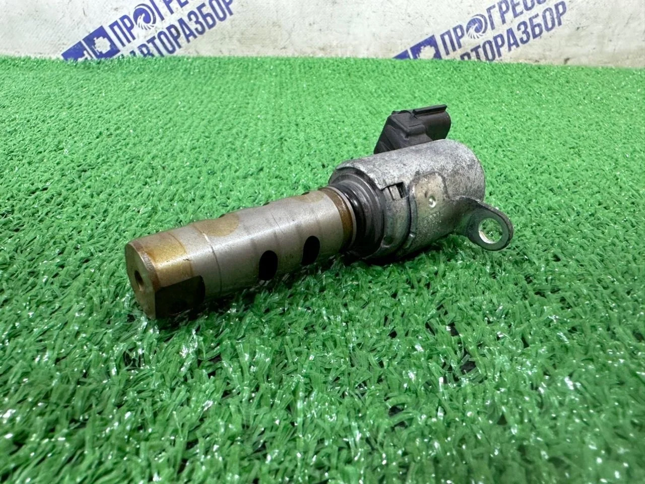 Клапан VVT-i Lexus Es350 1533031020 3.5