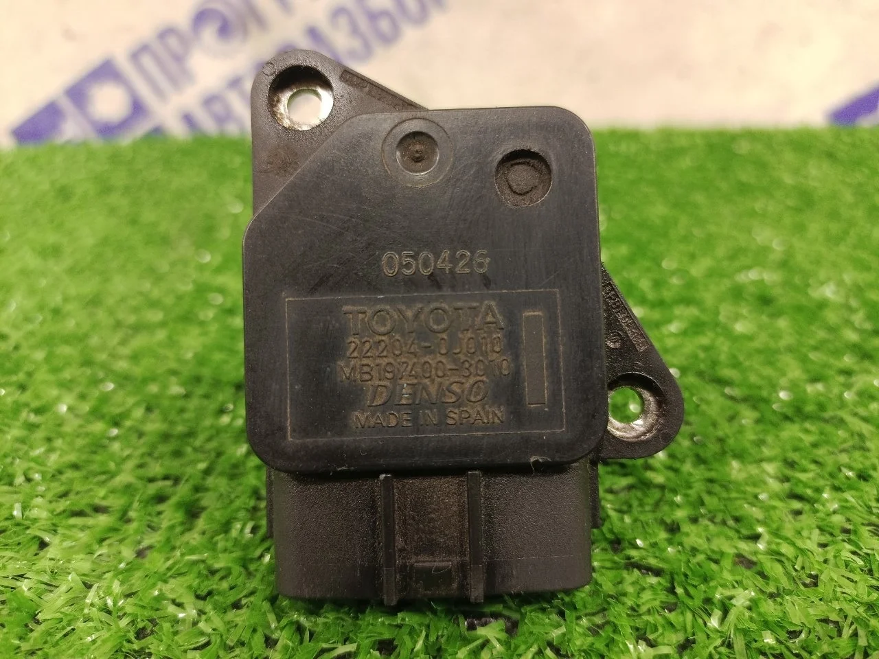 Датчик массового расхода воздуха Toyota Corolla 2005 222040J010 СЕДАН 1.6 3ZZ