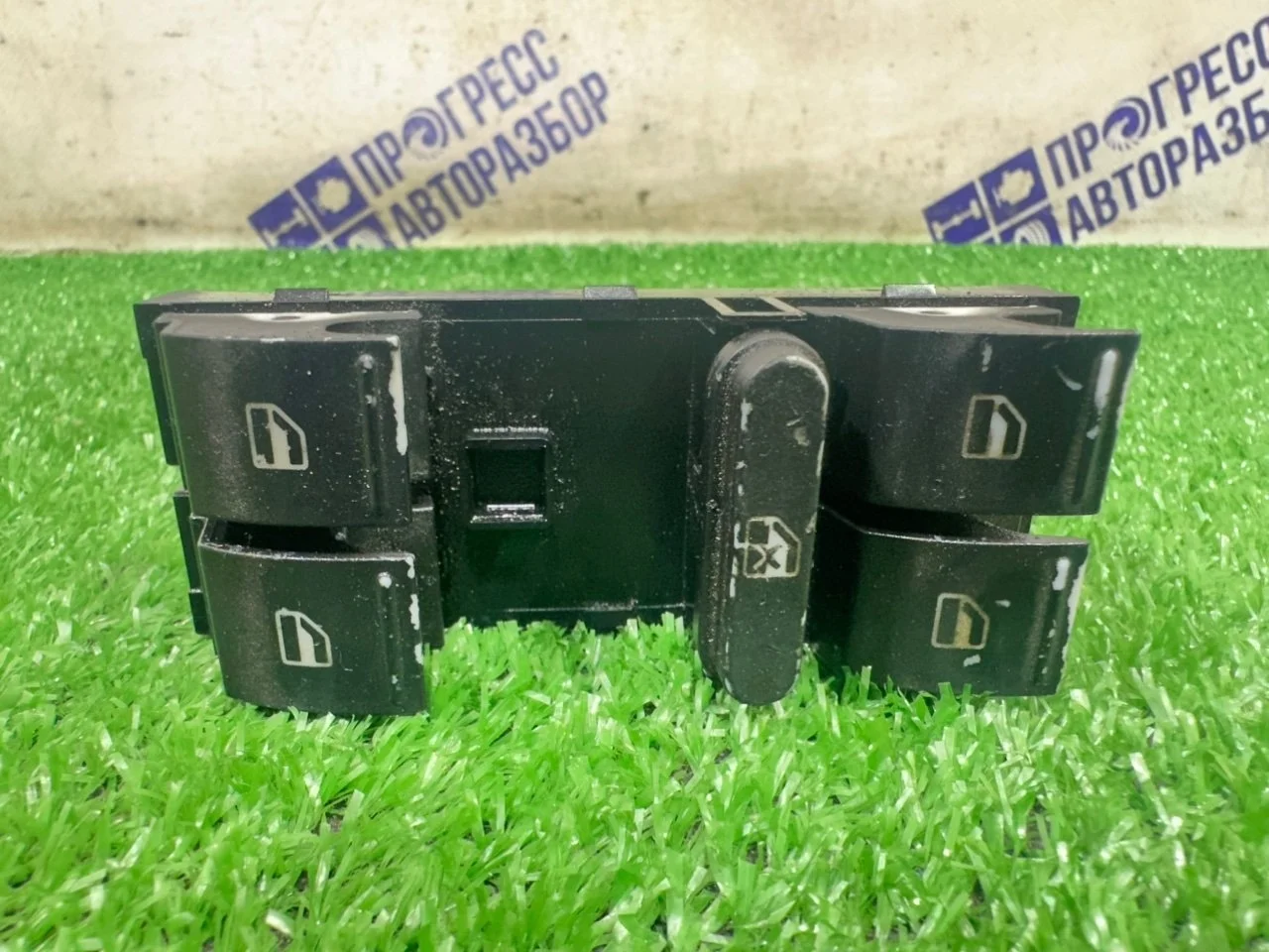 Блок управления стеклоподъемниками Volkswagen Touareg 2004 7L6959857 КРОССОВЕР 4.2 AXQ, передний левый