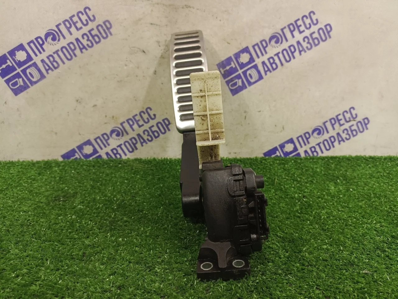 Педаль газа Volkswagen Touareg 2004 7L0723507 КРОССОВЕР 4.2 AXQ