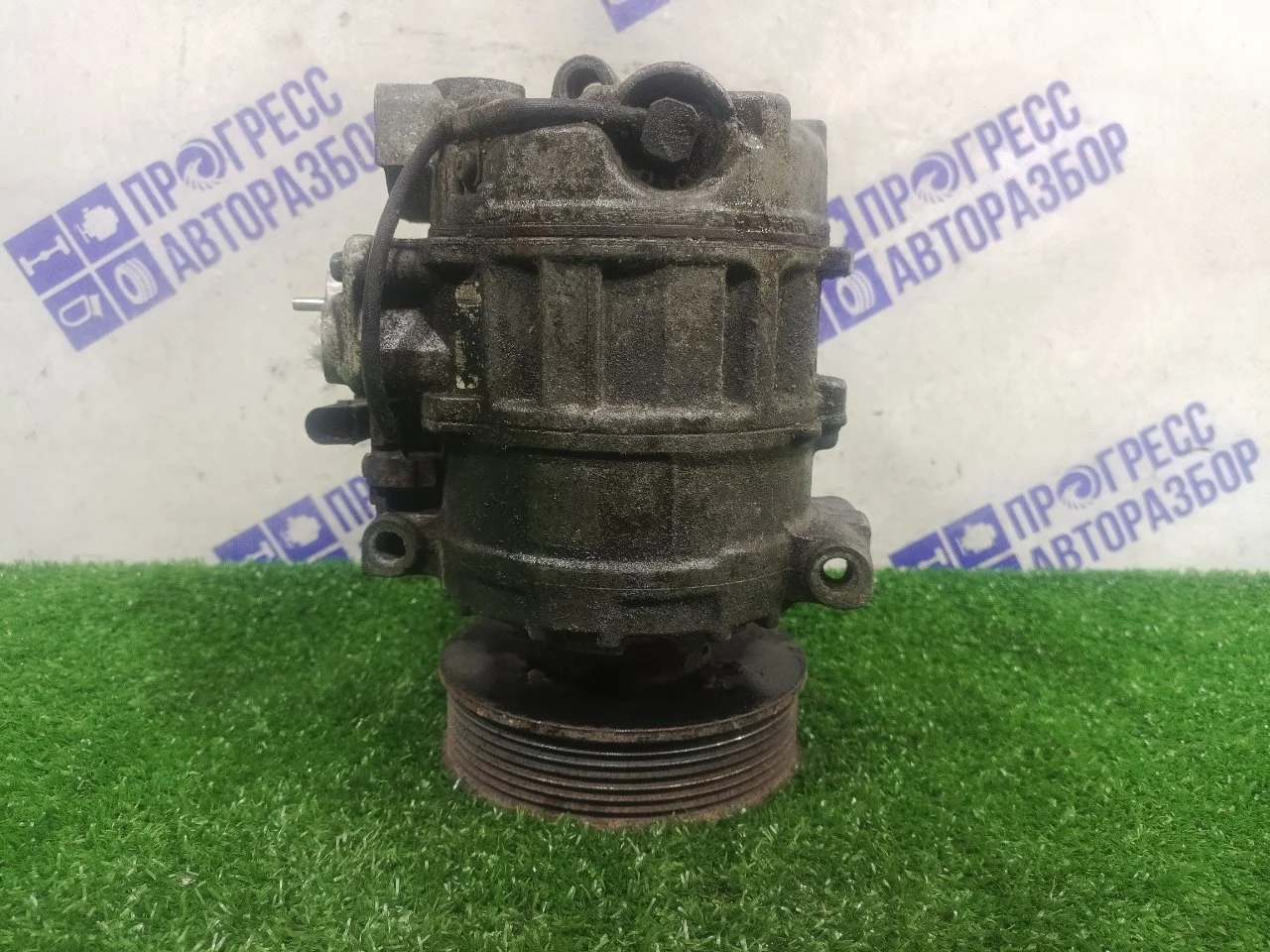 Компрессор кондиционера Volkswagen Touareg 2004 7L6820803B КРОССОВЕР 4.2 AXQ