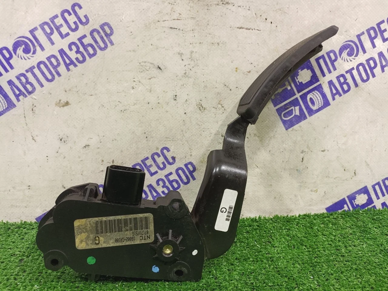 Педаль газа Nissan Murano 2007 18002CA100 КРОССОВЕР 3.5 VQ35DE