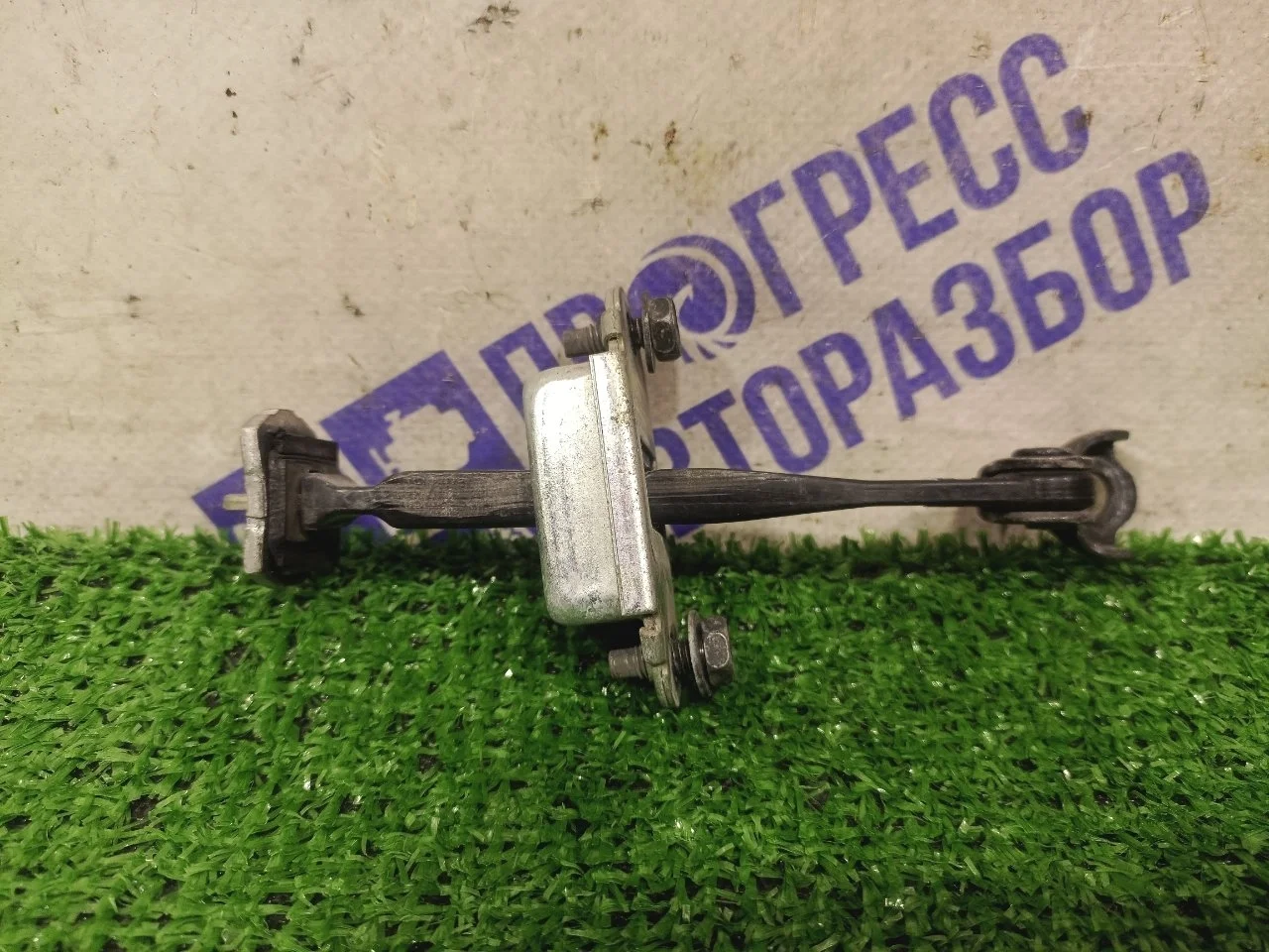 Ограничитель двери Nissan Murano 2007 80430CA01A КРОССОВЕР 3.5 VQ35DE, передний левый