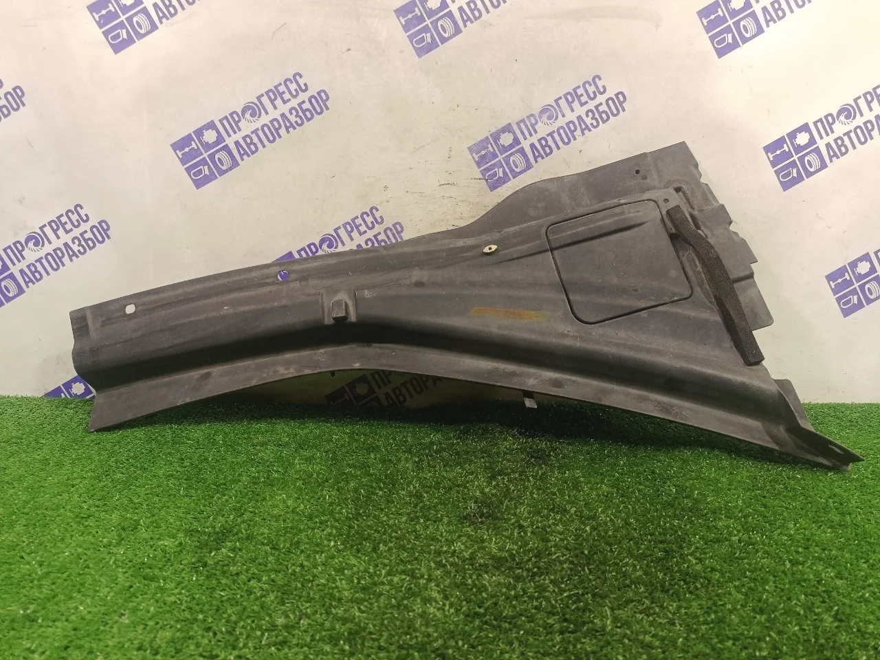 Жабо Nissan Murano 2007 66862CA000 КРОССОВЕР 3.5 VQ35DE