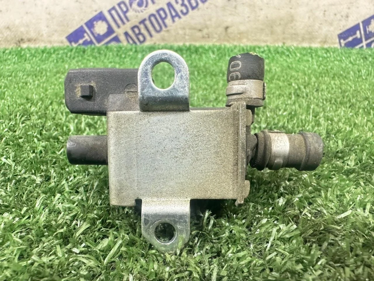 Клапан электромагнитный Audi A4 B6 028906283Q 1.8 BFB