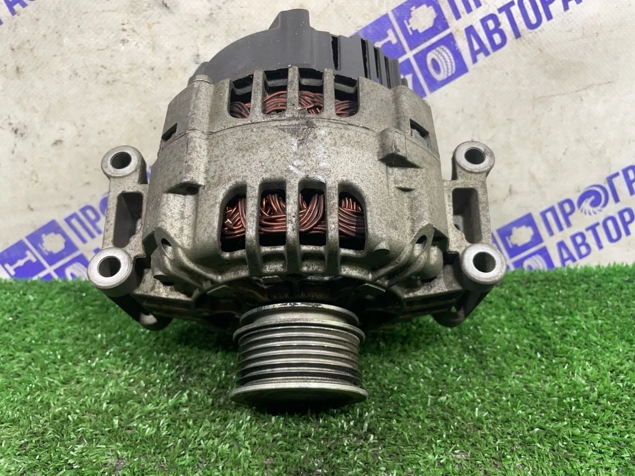 Генератор Audi A4 B6 06D903016A 1.8 BFB