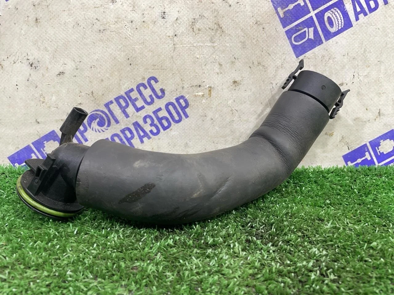 Патрубок Bmw F10 7598091 2.0 N20B20A