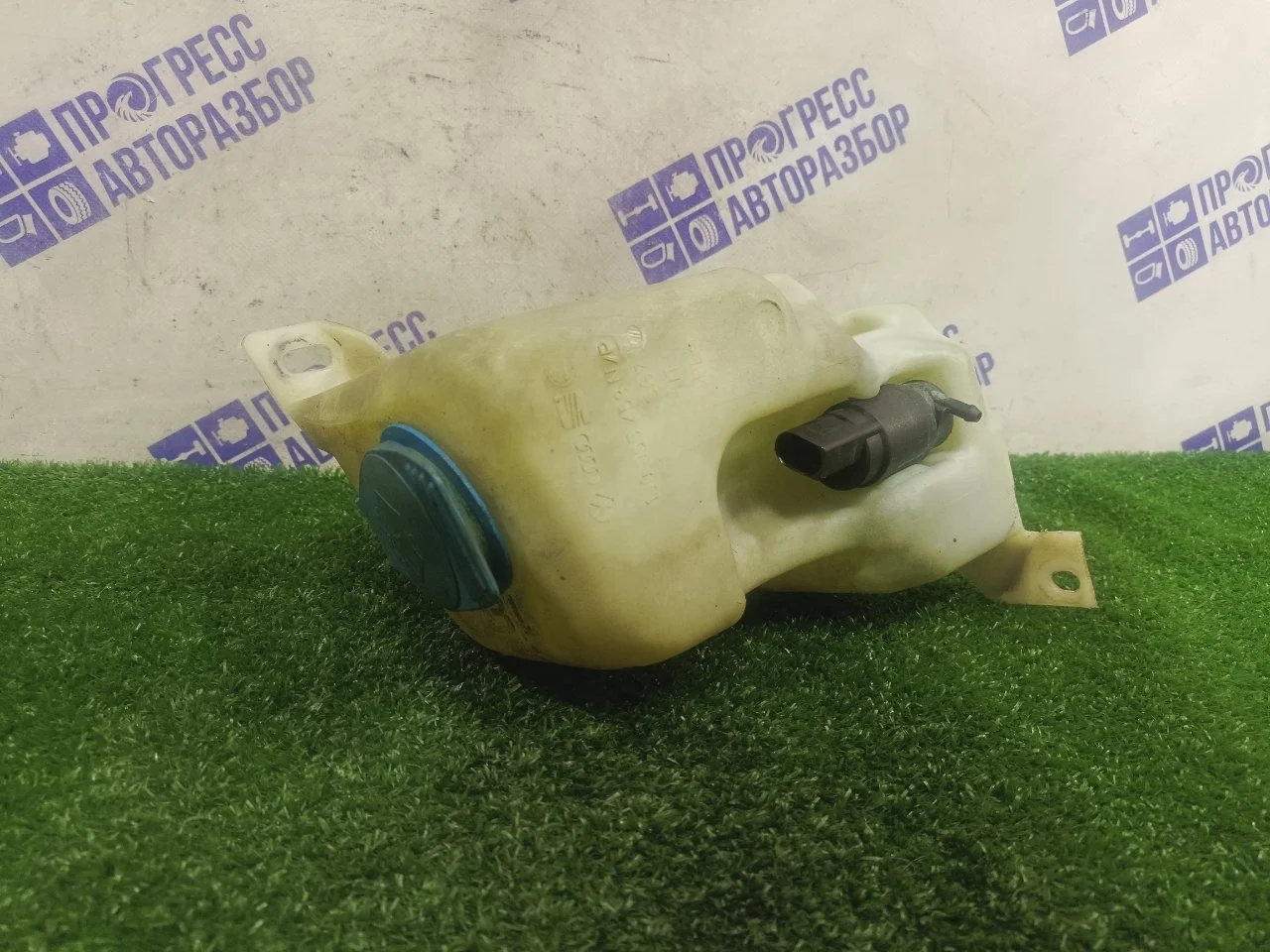 Бачок стеклоомывателя Volkswagen Bora 2000 1J0955453 СЕДАН 1.6 APF