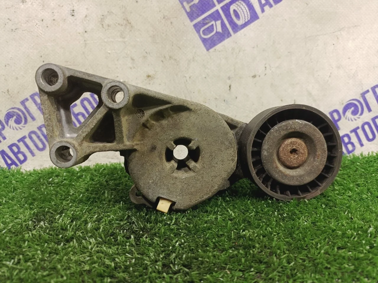 Ролик натяжной Volkswagen Bora 2000 06A903315E СЕДАН 1.6 APF