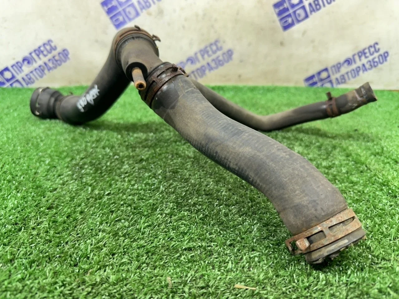 Патрубок системы охлаждения Volkswagen Bora 2000 1J0121619 СЕДАН 1.6 APF