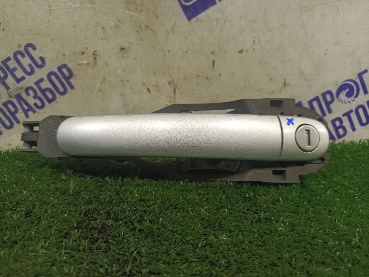 Ручка двери внешняя Volkswagen Bora 2000 3B0837207 СЕДАН 1.6 APF, передняя правая