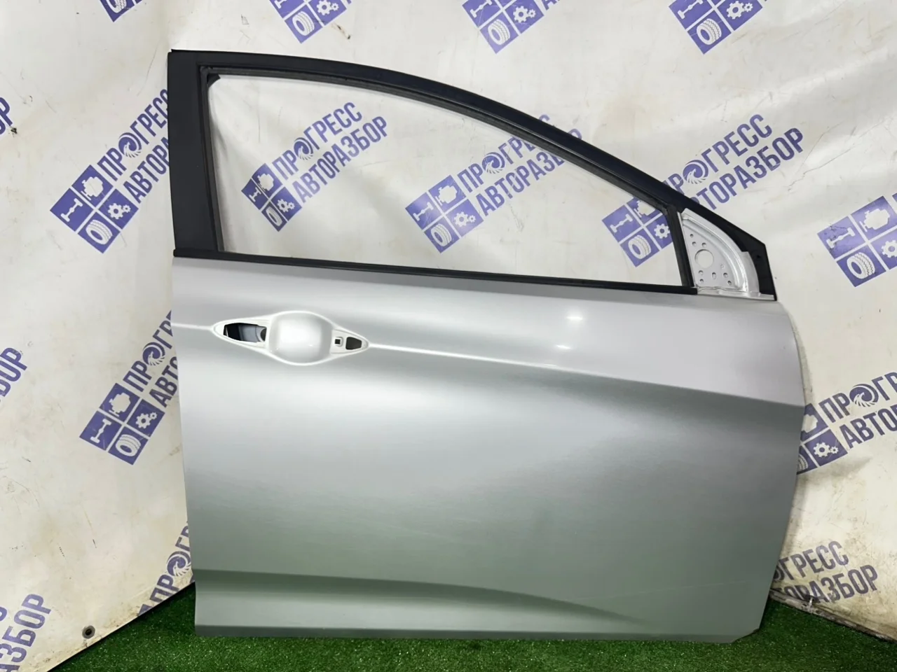 Дверь боковая Hyundai Solaris 2012 760044L000 ХЭТЧБЕК 1.4 G4FA, передняя правая