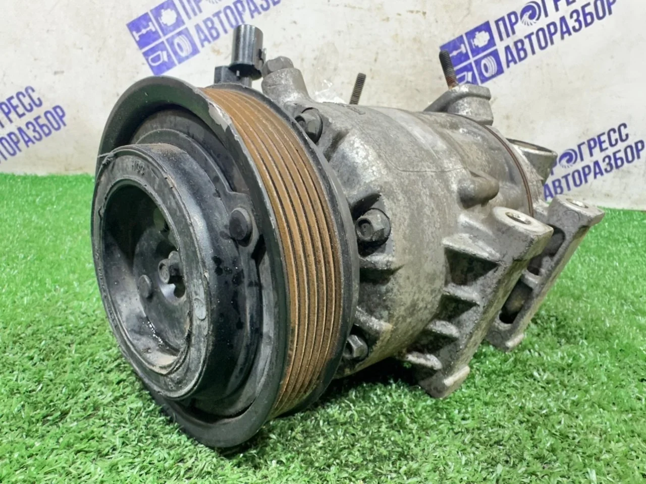 Компрессор кондиционера Hyundai Sonata Nf 977013K520 2.4 G4KE