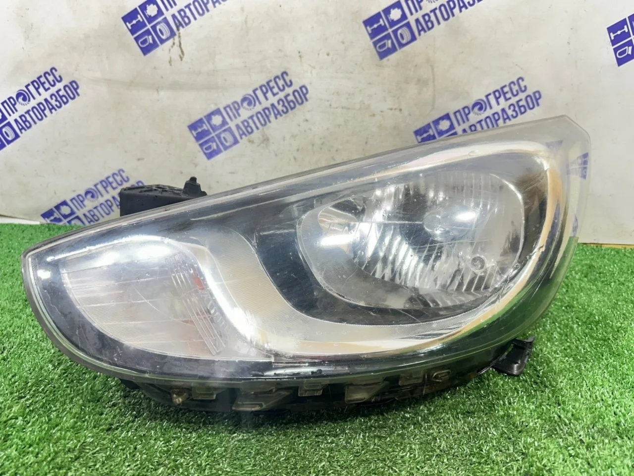 Фара Hyundai Solaris 2012 921014L000 ХЭТЧБЕК 1.4 G4FA, левая
