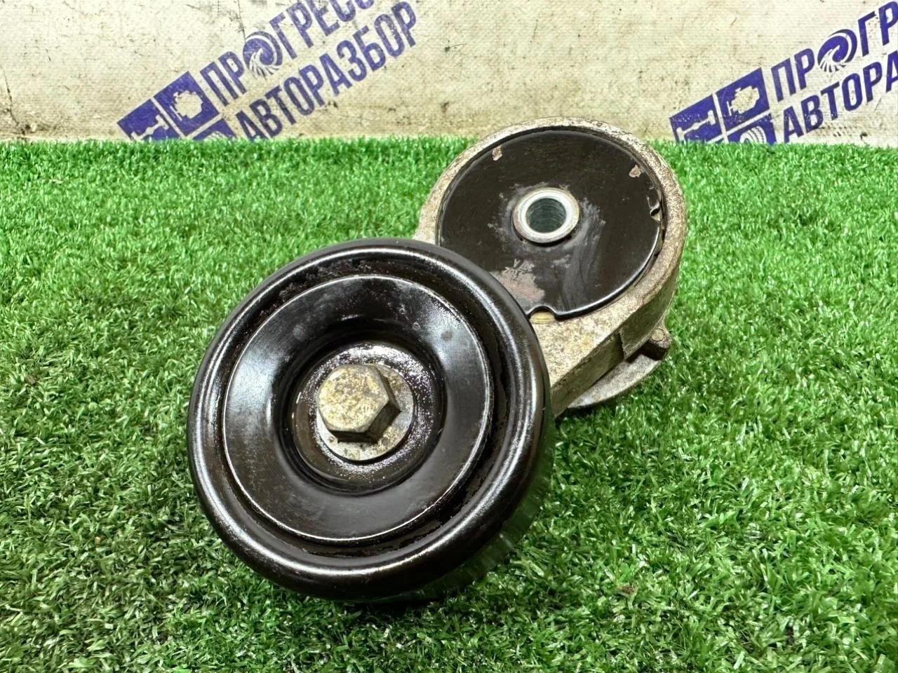 Ролик натяжной Hyundai Solaris 2012 252812B000 ХЭТЧБЕК 1.4 G4FA