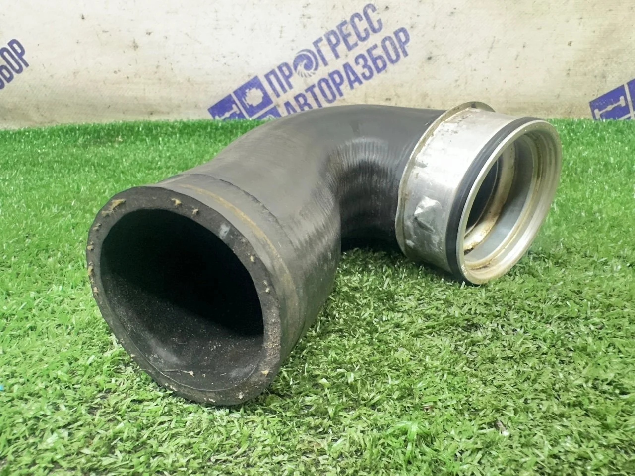 Патрубок интеркулера Volkswagen Passat B5 2001 3B0145834L СЕДАН 1.8 AWM, левый