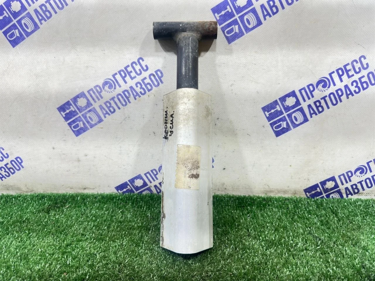 Кронштейн усилителя бампера Volkswagen Passat B5 2001 3B0807272C СЕДАН 1.8 AWM, задний правый