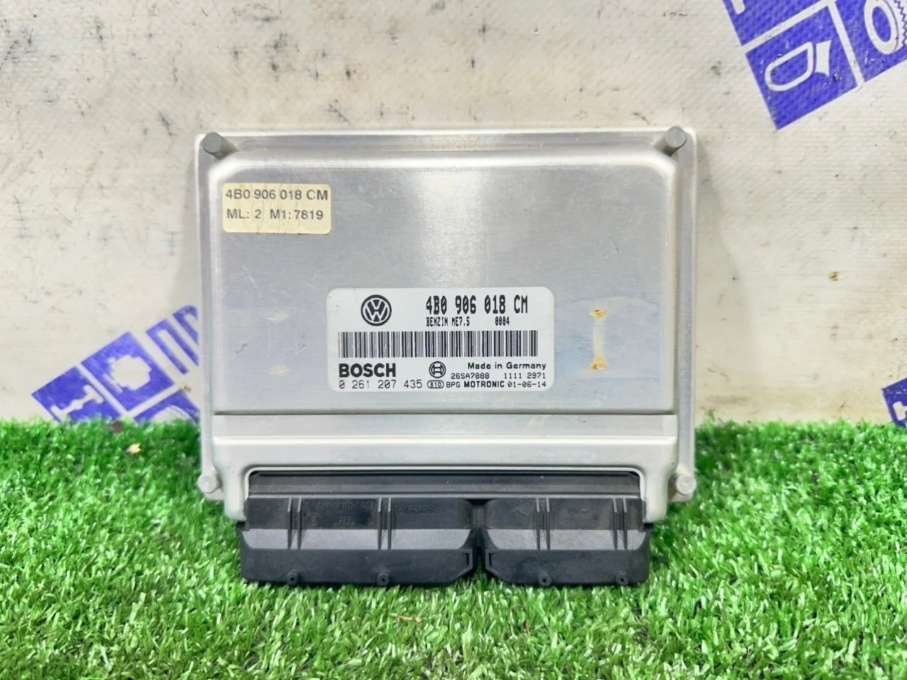 Блок управления двигателем Volkswagen Passat B5 2001 4B0906018 СЕДАН 1.8 AWM